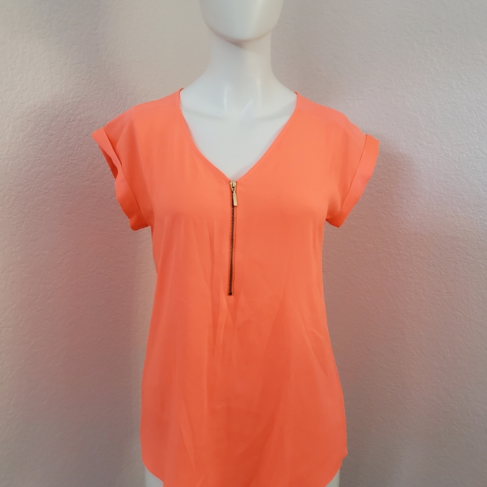 Women's Express Short Sleeve Shirt